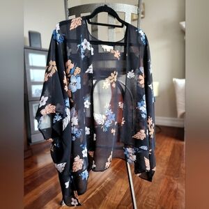 Garage kimono style floral cover up